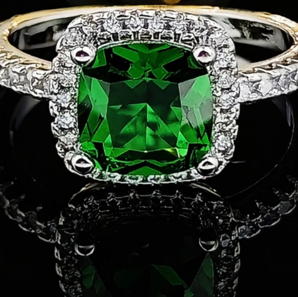 Women's Discount Luxury Clearance Jewelry Quartz CZ Wedding Rings - Picture 4 of 4